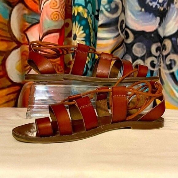 Mossimo Sandals - Picture 4 of 8